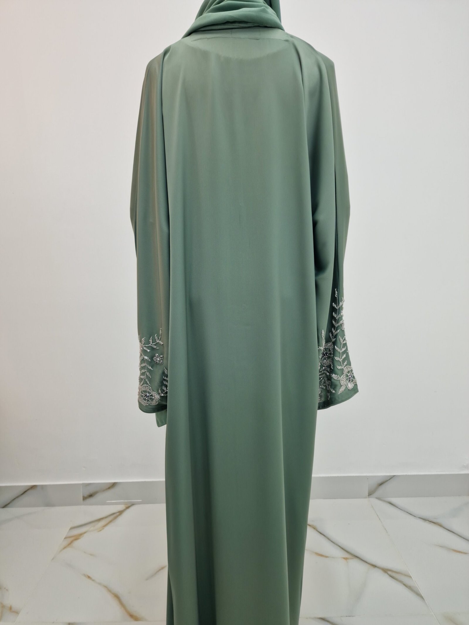 Premium 3pcs Beaded Open Abaya - Image 4